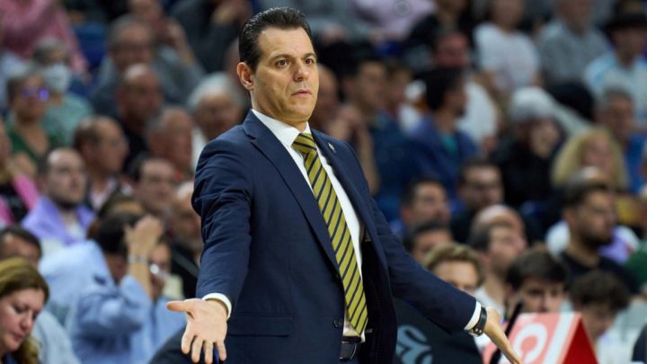 Koç Itoudis ve Kaptan Melih, Olympiakos Maçı Öncesi Konuştular