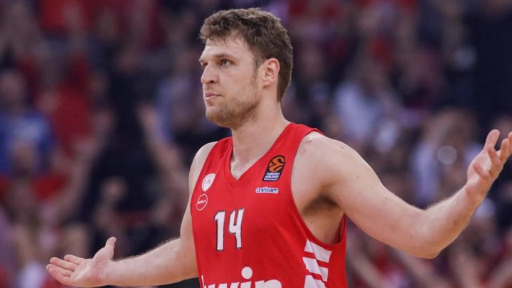 Olympiakos’un Bulgar Yıldızı Vezenkov, Fenerbahçe Mağlubiyeti Sonrası Konuştu