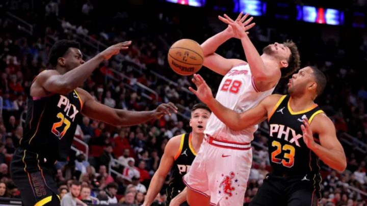 Houston, Phoenix’e Direnemedi (Alperen 24 sayı)