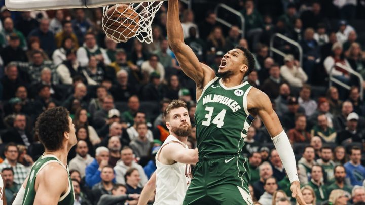 Milwaukee, Giannis’in Triple-Double Performansı ile Cleveland Engelini Geçti