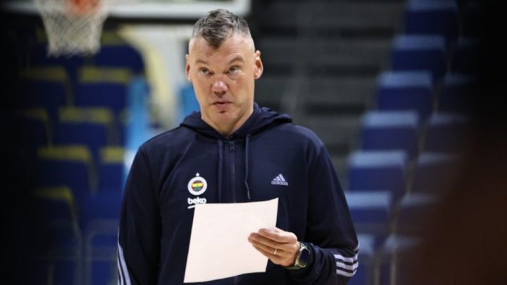 Koç Jasikevicius ve Papagiannis, Kızıl Yıldız Maçı Öncesi Konuştu