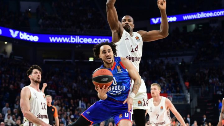 Maç Sonu Analizi: Efes, Bayern Engelini Üçüncü Çeyrek Operasyonu ile Rahat Geçti