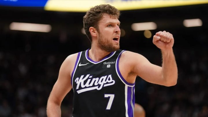 NBA Takas: Vezenkov’un Yeni Adresi Raptors Oldu