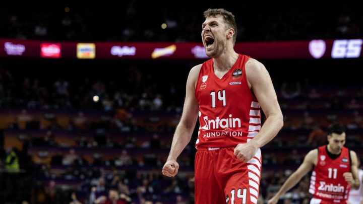 RESMİ: Olympiakos, Vezenkov’un Takıma Döndüğünü Açıkladı (Analiz)