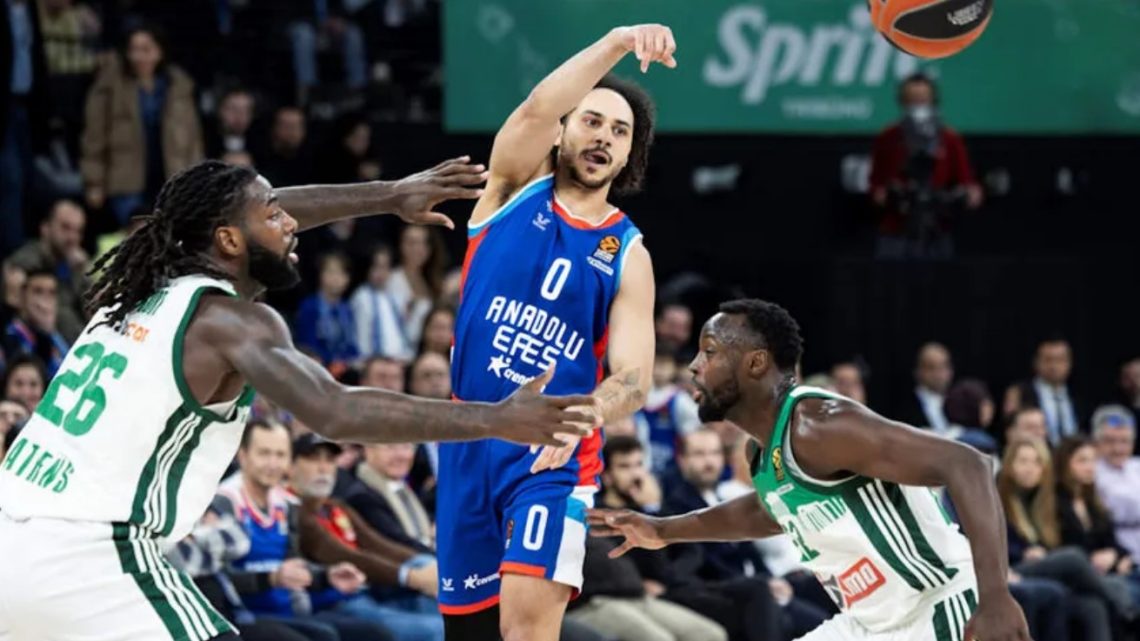 Analiz: Efes, Larkin’in Dönüş Maçında Panathinaikos’u Ezdi Geçti!