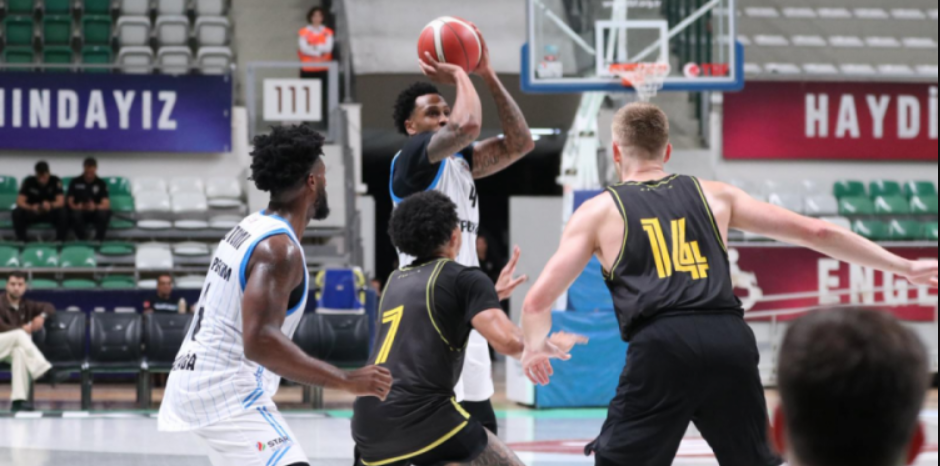 Hazırlık Maçı: Mersin, Petkim Engelini March ve Bentil Liderliğinde Geçti