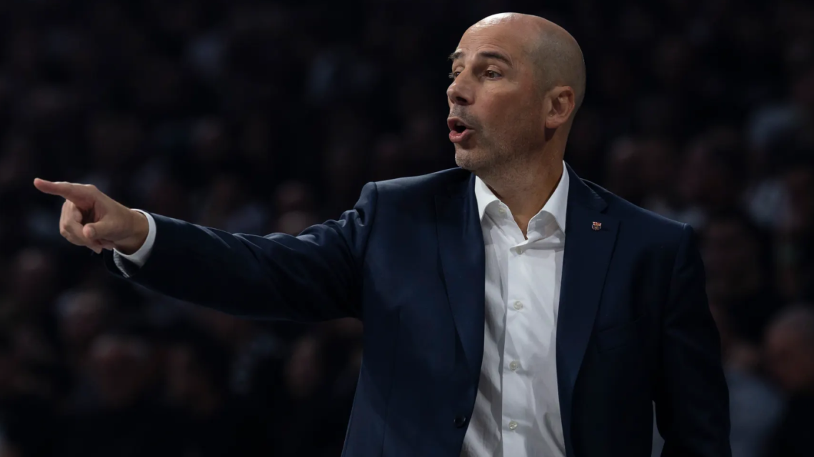 RESMİ: Barça Koçu Penarroya ile Yollarını Ayırdı