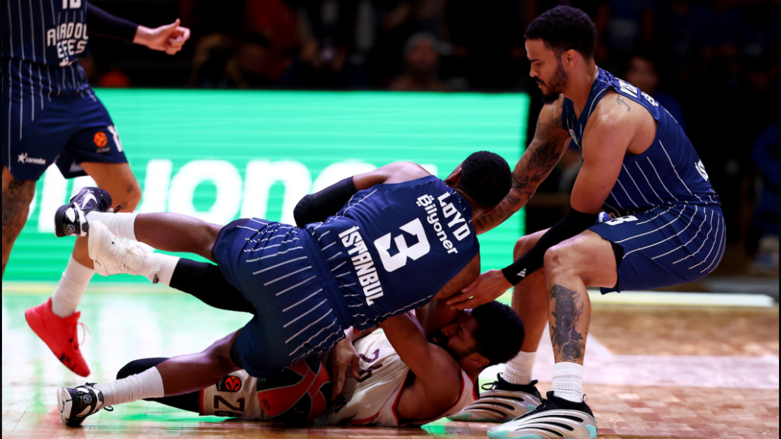 Maç Sonu Analizi: Eksik Efes, Cordinier’in Yıldızlaştığı Maçta Bayern’i Son Nefeste Yendi